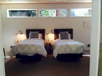 Nectar Yoga B&B On Bowen Island 호스슈 베이 외부 사진